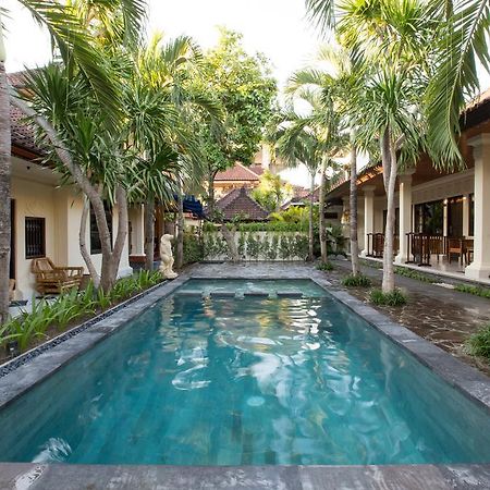 Sari Indah Cottages Kuta  Luaran gambar